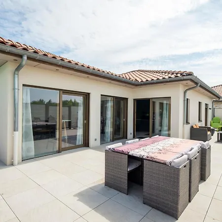 5 étoiles Avec Piscine En Quartier Calme à 5mn De L'océan Villa Messanges (Landes)